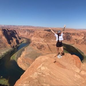 Meet your Posher, Angela